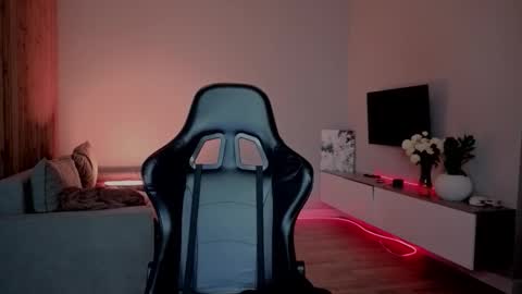 rileymee online show from January 13, 2026, 3:12 am