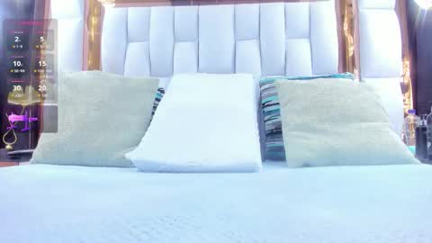 Riley online show from December 17, 2025, 11:38 am