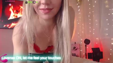 Rina Asty online show from October 27, 2025, 9:08 pm