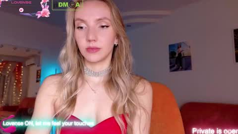 Rina Asty online show from November 17, 2025, 6:57 pm