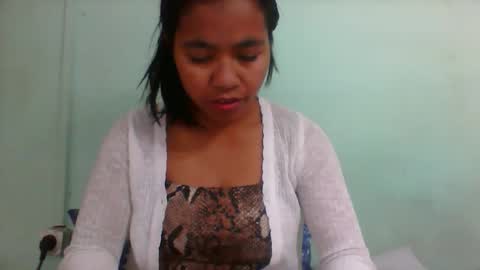 Snapshot of rinah856024 chatting on October 2, 2025, 5:14 am rinah856024 online show from October 2, 2025, 5:14 am