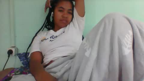 Snapshot of rinah856024 chatting on October 8, 2025, 6:05 pm rinah856024 online show from October 8, 2025, 6:05 pm