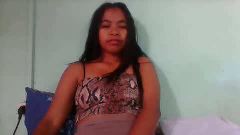 Snapshot of rinah856024 chatting on October 12, 2025, 5:06 am rinah856024 online show from October 12, 2025, 5:06 am