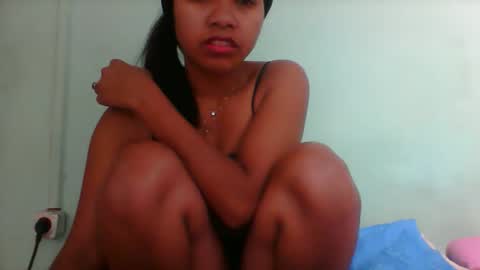 Snapshot of rinah856024 chatting on November 14, 2025, 4:33 am rinah856024 online show from November 14, 2025, 4:33 am