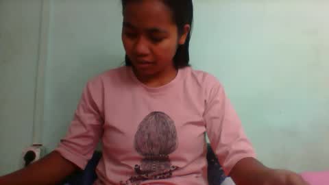 Snapshot of rinah856024 chatting on November 17, 2025, 5:13 am rinah856024 online show from November 17, 2025, 5:13 am