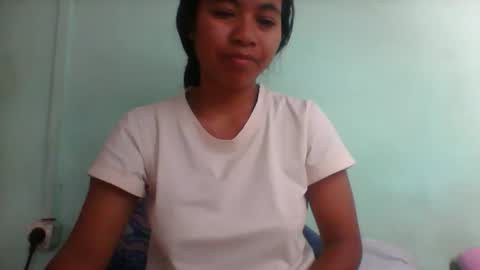 Snapshot of rinah856024 chatting on November 25, 2025, 2:44 am rinah856024 online show from November 25, 2025, 2:44 am