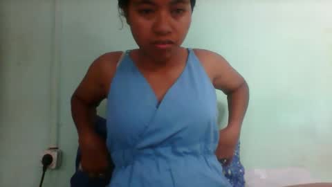 Snapshot of rinah856024 chatting on December 16, 2025, 8:41 am rinah856024 online show from December 16, 2025, 8:41 am