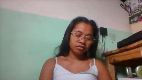 rinah856024 online show from April 15, 2026, 5:47 am