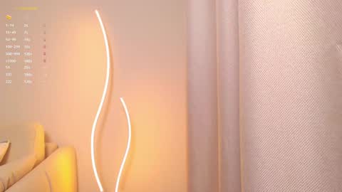 Rina online show from December 11, 2024, 5:43 am