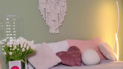 Rina online show from March 11, 2025, 6:43 am