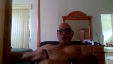 Snapshot of rionel chatting on December 4, 2024, 6:39 pm RioNel online show from December 4, 2024, 6:39 pm