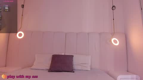 Riri Candy online show from April 8, 2026, 3:39 am