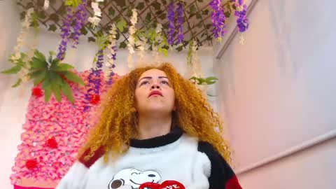 Snapshot of risitos_de_oro_ chatting on May 31, 2026, 11:50 pm Risitos De Oro online show from May 31, 2026, 11:50 pm