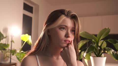 Akemi online show from March 5, 2026, 4:36 pm