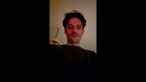 rizzo1980682473 online show from April 19, 2026, 1:16 am