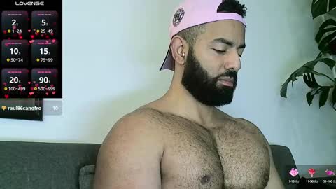 SebasRoa online show from September 15, 2025, 3:23 pm