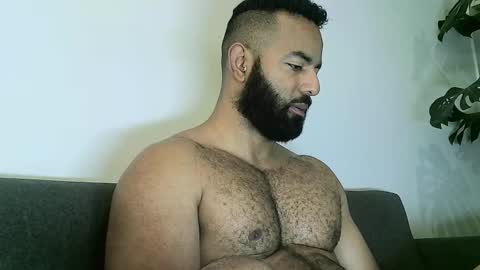 SebasRoa online show from November 13, 2025, 6:51 pm