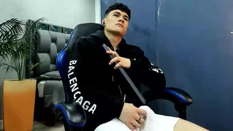 Roan Birkin online show from September 24, 2025, 7:39 pm