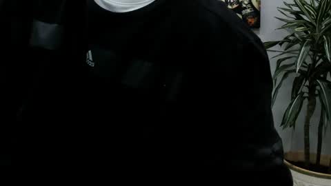 Roan Birkin online show from April 16, 2026, 7:14 pm