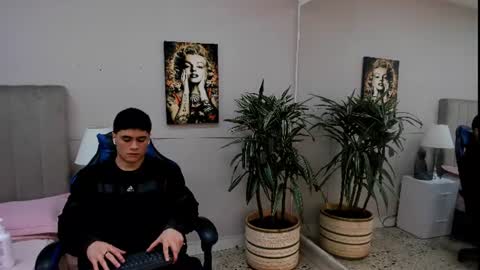 Roan Birkin online show from June 9, 2026, 7:14 pm