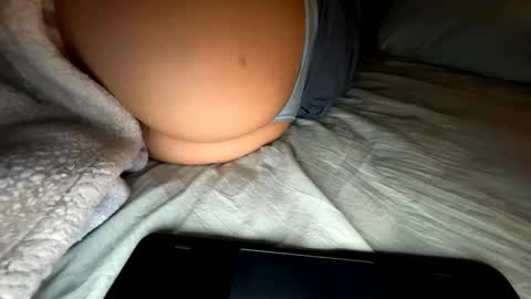 roarmance1 online show from January 7, 2026, 6:05 am