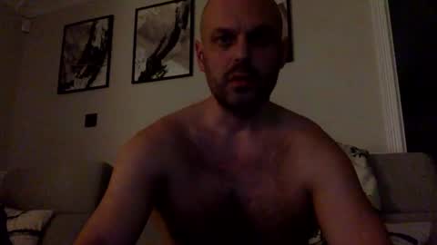 rob253959 online show from November 28, 2025, 11:29 pm