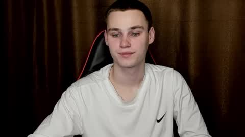 robert10211 online show from January 22, 2025, 8:17 pm