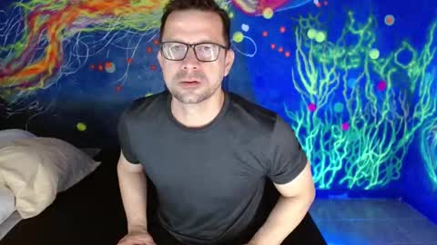 Snapshot of robert_poison1 chatting on November 21, 2025, 1:04 am Robert online show from November 21, 2025, 1:04 am