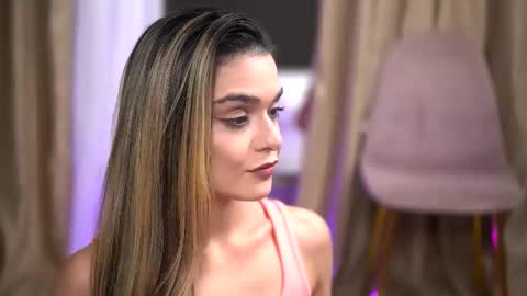 Roberta online show from November 21, 2025, 11:42 am