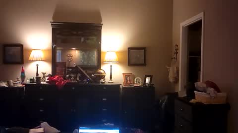 robertharley online show from December 3, 2025, 10:24 am