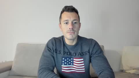 roberto4ever online show from January 19, 2025, 2:38 pm