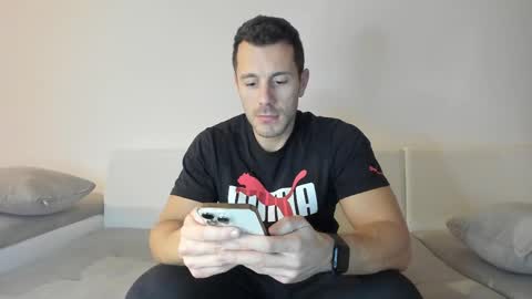 roberto4ever online show from February 11, 2025, 6:11 pm