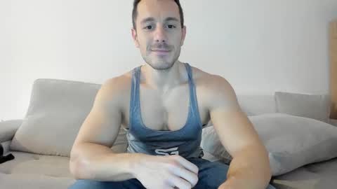 roberto4ever online show from March 3, 2025, 12:16 pm