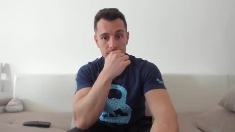 roberto4ever online show from March 26, 2026, 11:27 am