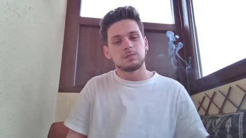 Snapshot of roberto_twink1 chatting on February 5, 2025, 7:29 am Roberto online show from February 5, 2025, 7:29 am