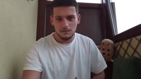 Snapshot of roberto_twink1 chatting on November 11, 2025, 6:57 am Roberto online show from November 11, 2025, 6:57 am