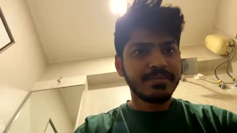 Snapshot of robertsalia220 chatting on February 3, 2025, 11:26 pm Robertsalia online show from February 3, 2025, 11:26 pm