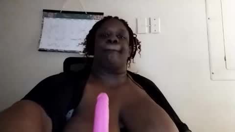 robertswhitney52 online show from December 20, 2025, 9:00 pm