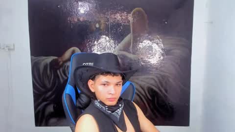 Snapshot of robin_lenox chatting on December 3, 2024, 12:38 pm Robin online show from December 3, 2024, 12:38 pm