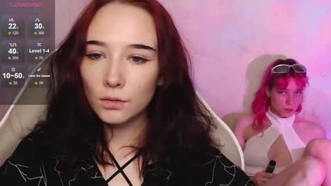 Snapshot of robin_yours chatting on November 3, 2025, 11:00 am Robin your online show from November 3, 2025, 11:00 am