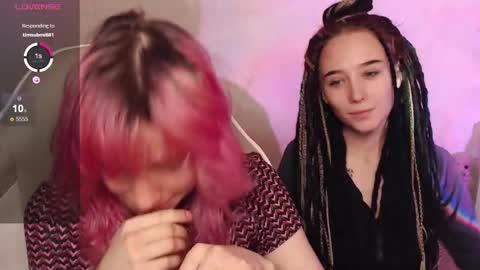 Snapshot of robin_yours chatting on November 27, 2025, 2:08 pm Robin your online show from November 27, 2025, 2:08 pm