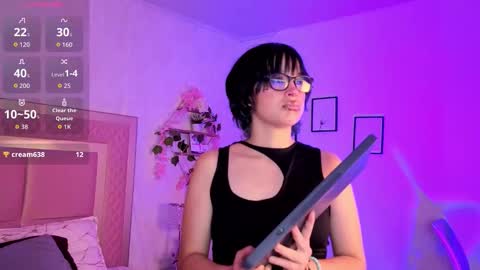 robin D online show from November 9, 2025, 12:03 pm