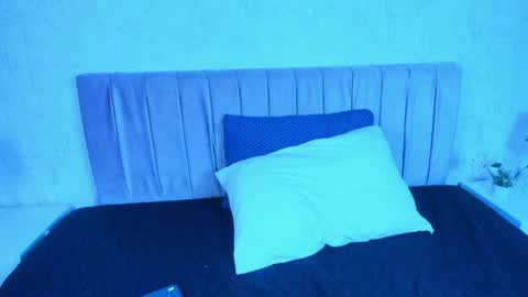 robin D online show from April 1, 2026, 8:06 pm