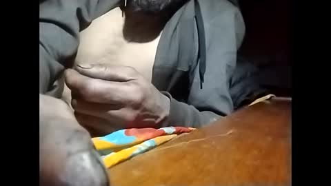 R online show from December 4, 2025, 4:00 am