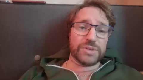 robinouhot online show from February 24, 2025, 10:15 am