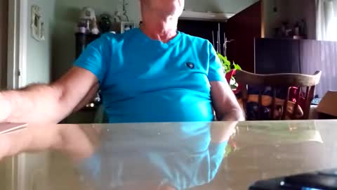 robke1966 online show from December 14, 2025, 7:58 am