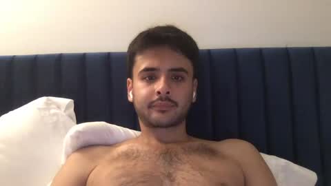 robthefalcon17 online show from September 27, 2025, 2:16 am