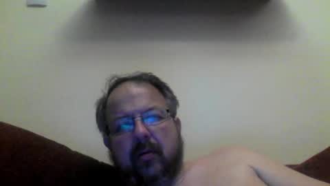 Snapshot of robx32 chatting on December 7, 2024, 11:23 pm Rob online show from December 7, 2024, 11:23 pm