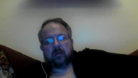 Snapshot of robx32 chatting on February 21, 2025, 10:37 pm Rob online show from February 21, 2025, 10:37 pm