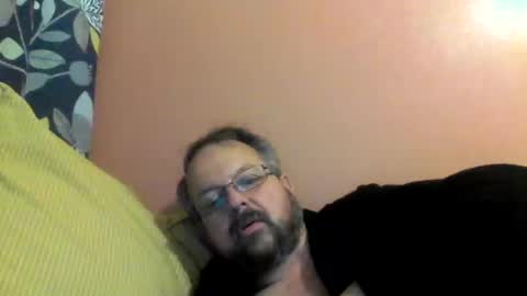 Snapshot of robx32 chatting on February 25, 2025, 12:47 am Rob online show from February 25, 2025, 12:47 am
